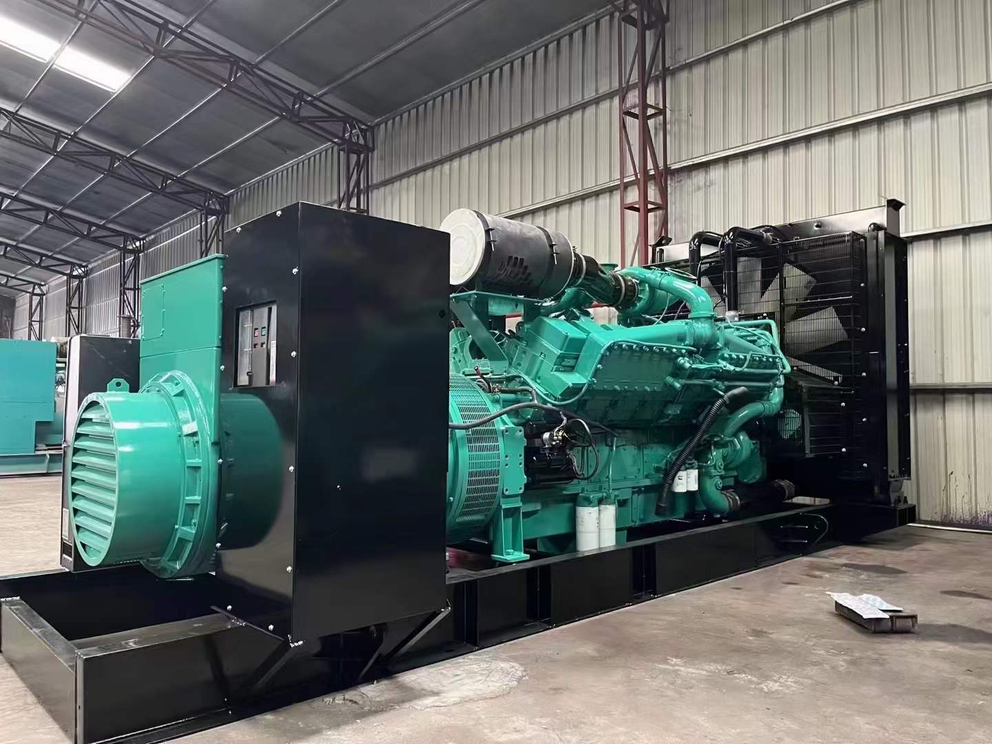 陵城如何降低 800kW 柴油发电机输出电流的波动？