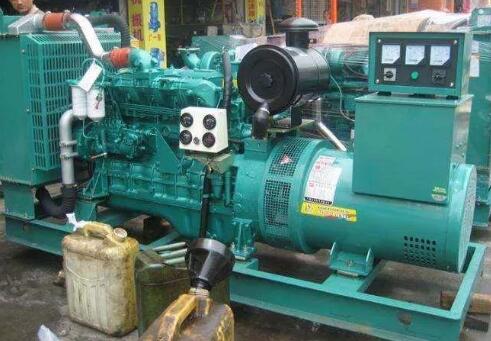 陵城冬季启动柴油发电机时，如何避免电瓶过度放电？